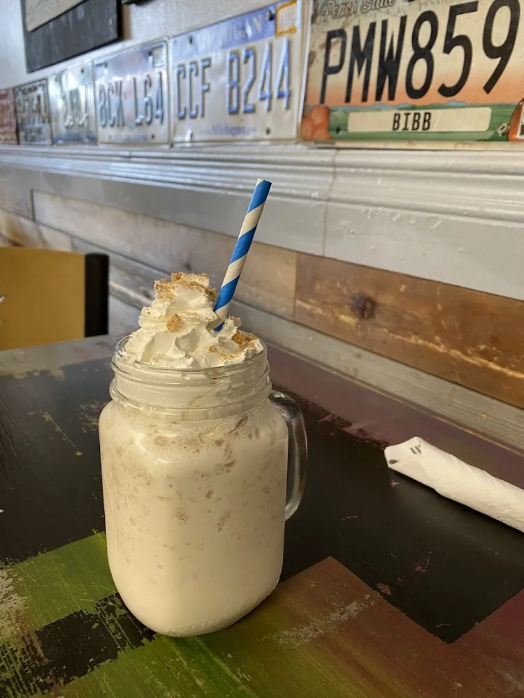 Cinnister Cereal Shake